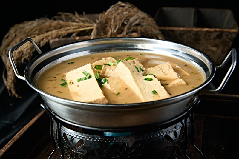 美味锅仔浓汤炖土豆腐图片