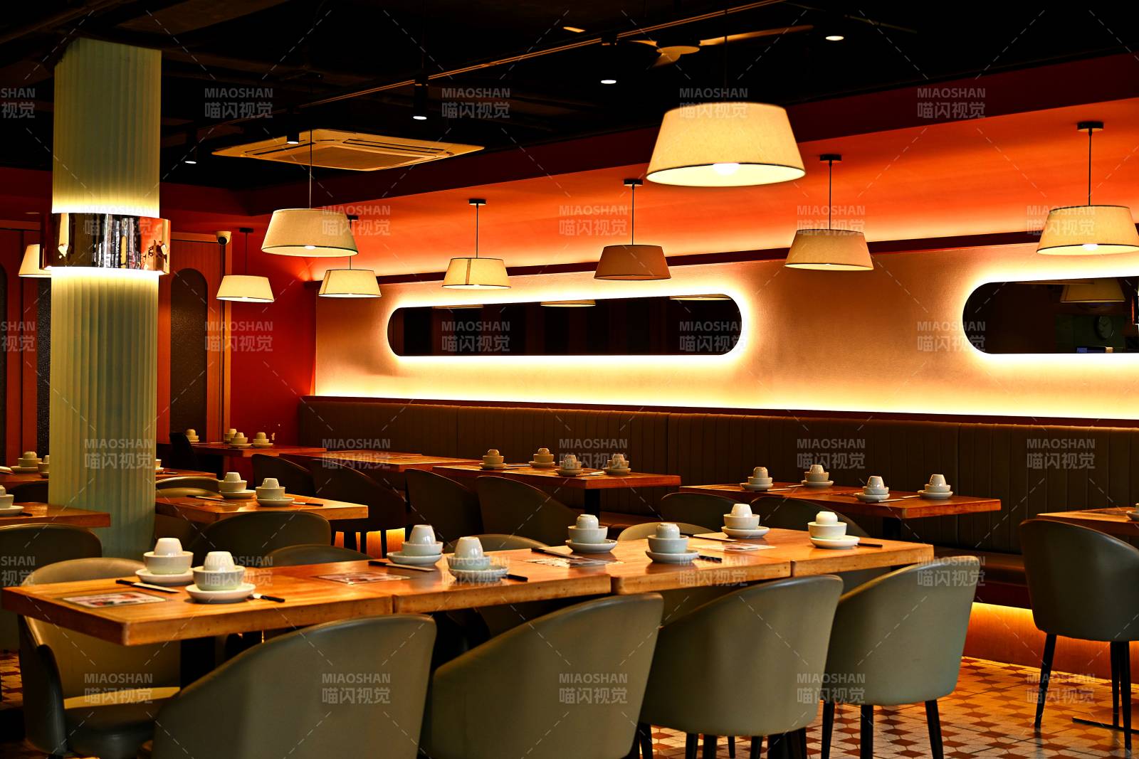 现代餐厅内部设计图片