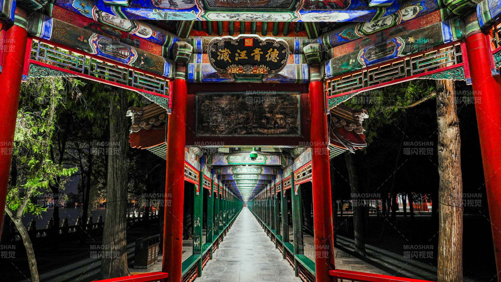 颐和园长廊夜景图片