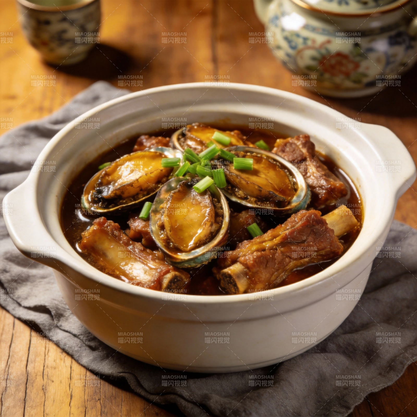 鲍鱼炖排骨图片
