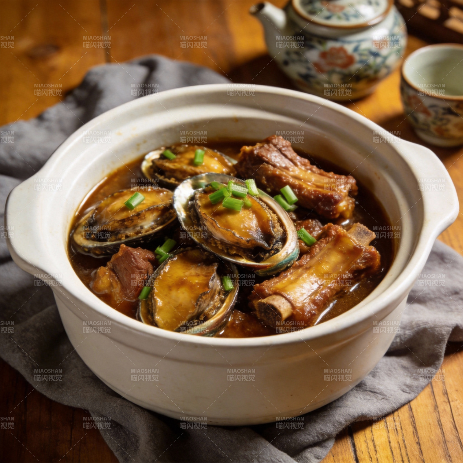 鲍鱼炖排骨图片