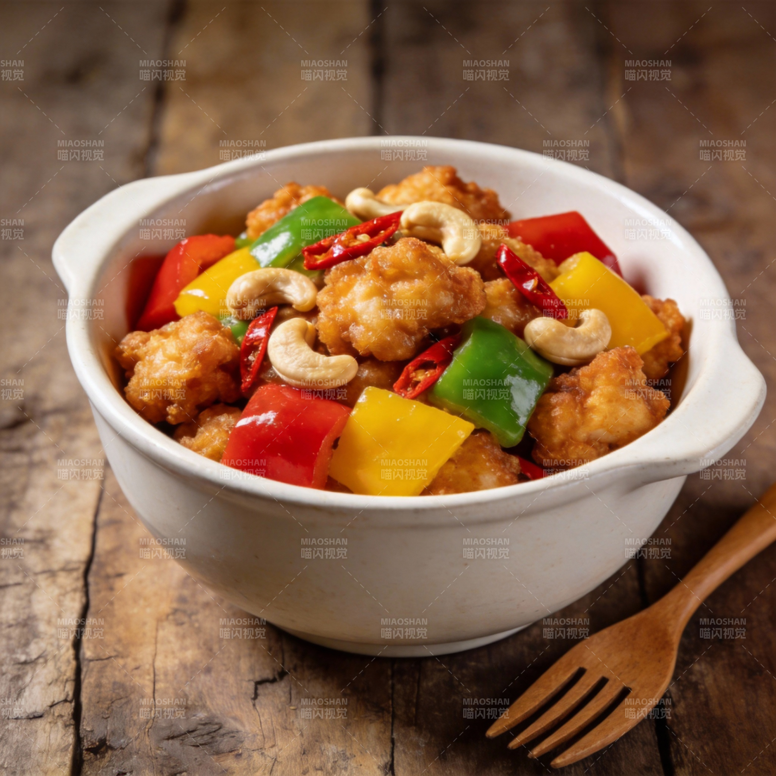 宫保鸡丁配腰果图片