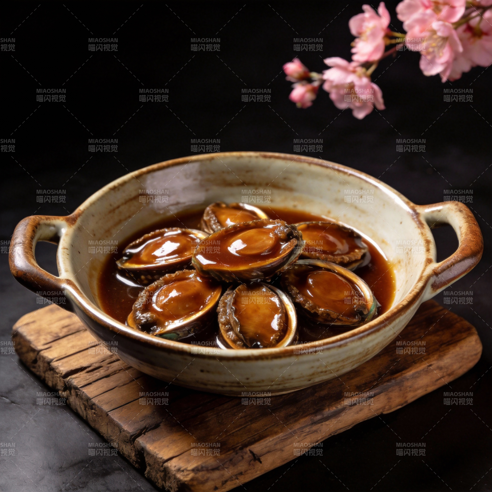 鲍鱼炖汤 鲜美诱人图片