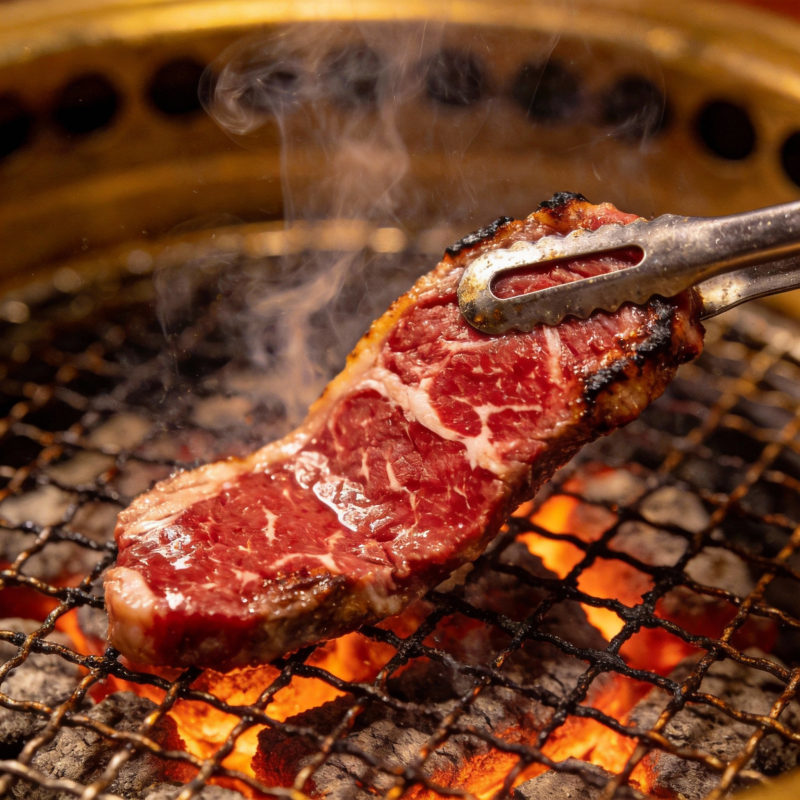 炭火烤肉香飘四溢图片