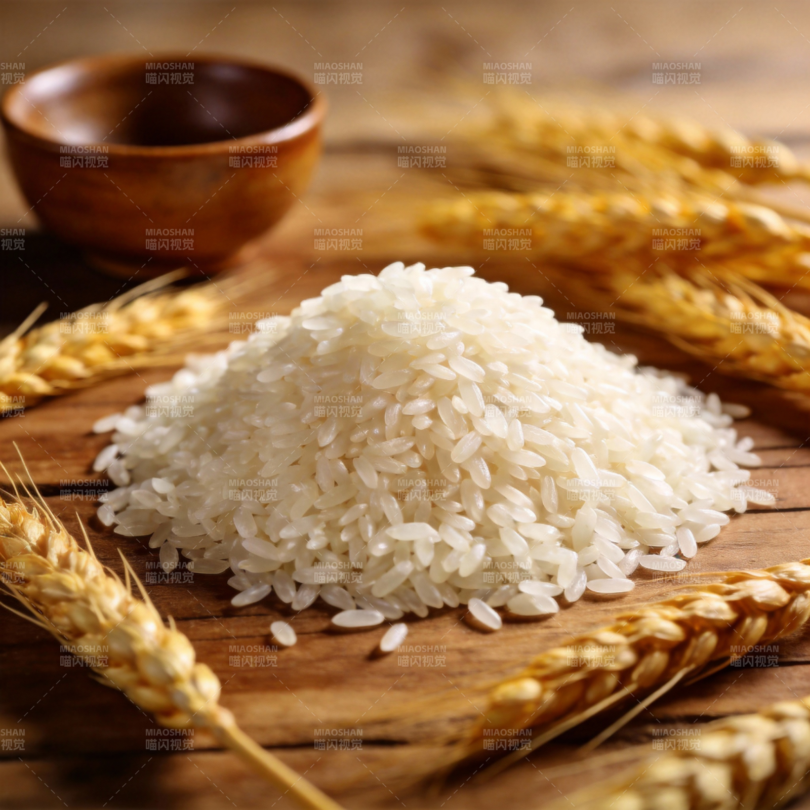 晶莹大米 丰收之源图片