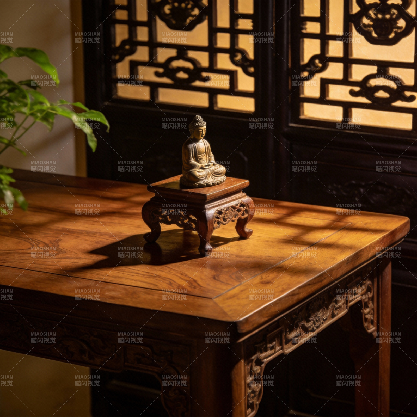 禅意木桌佛像静景图片
