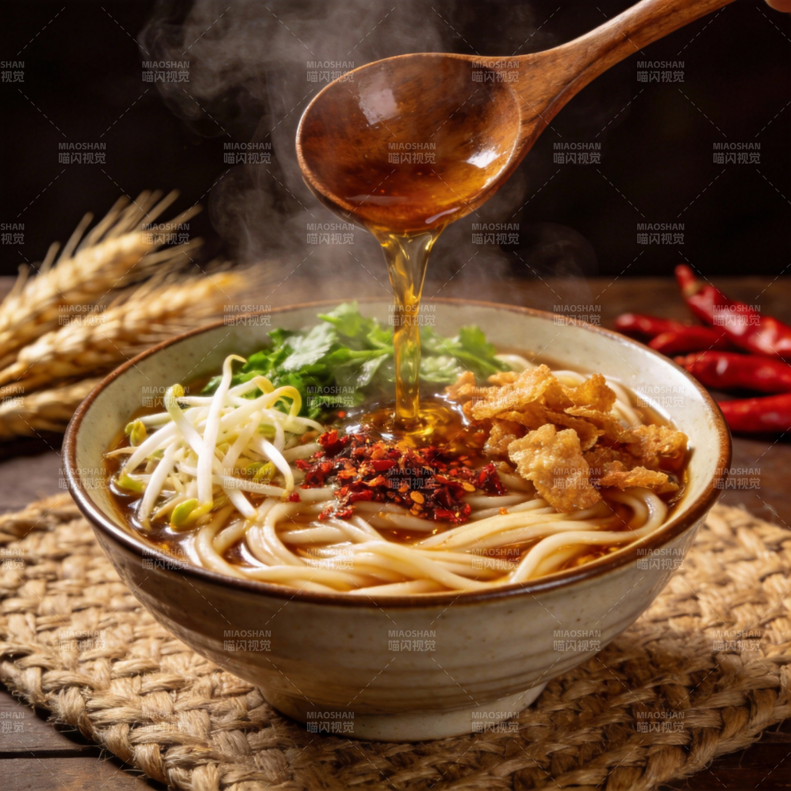 热辣鲜香面图片