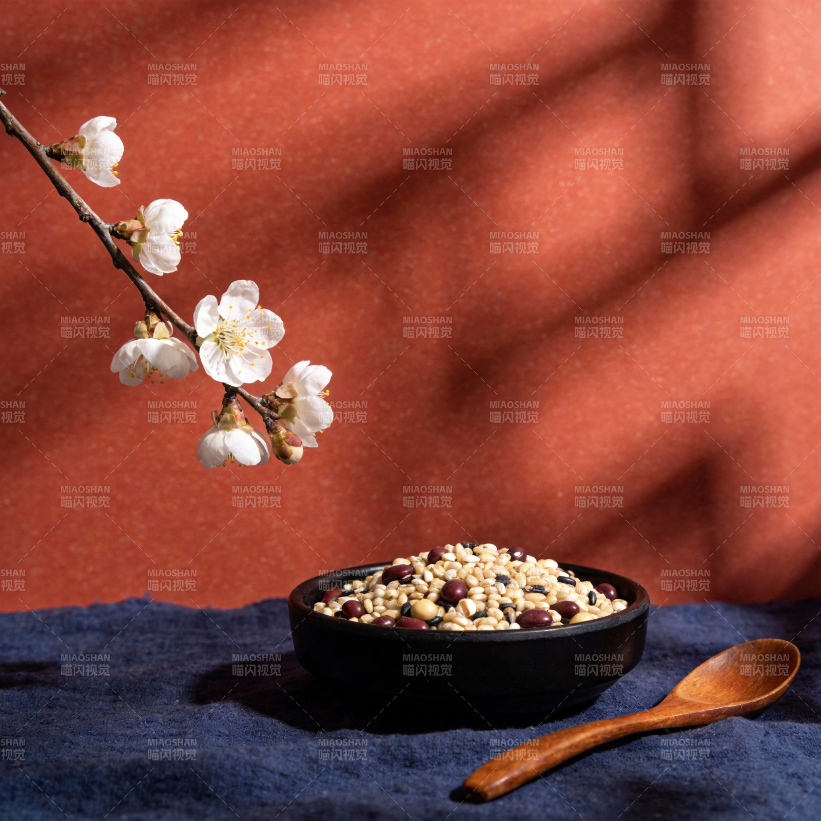 春樱伴五谷图片