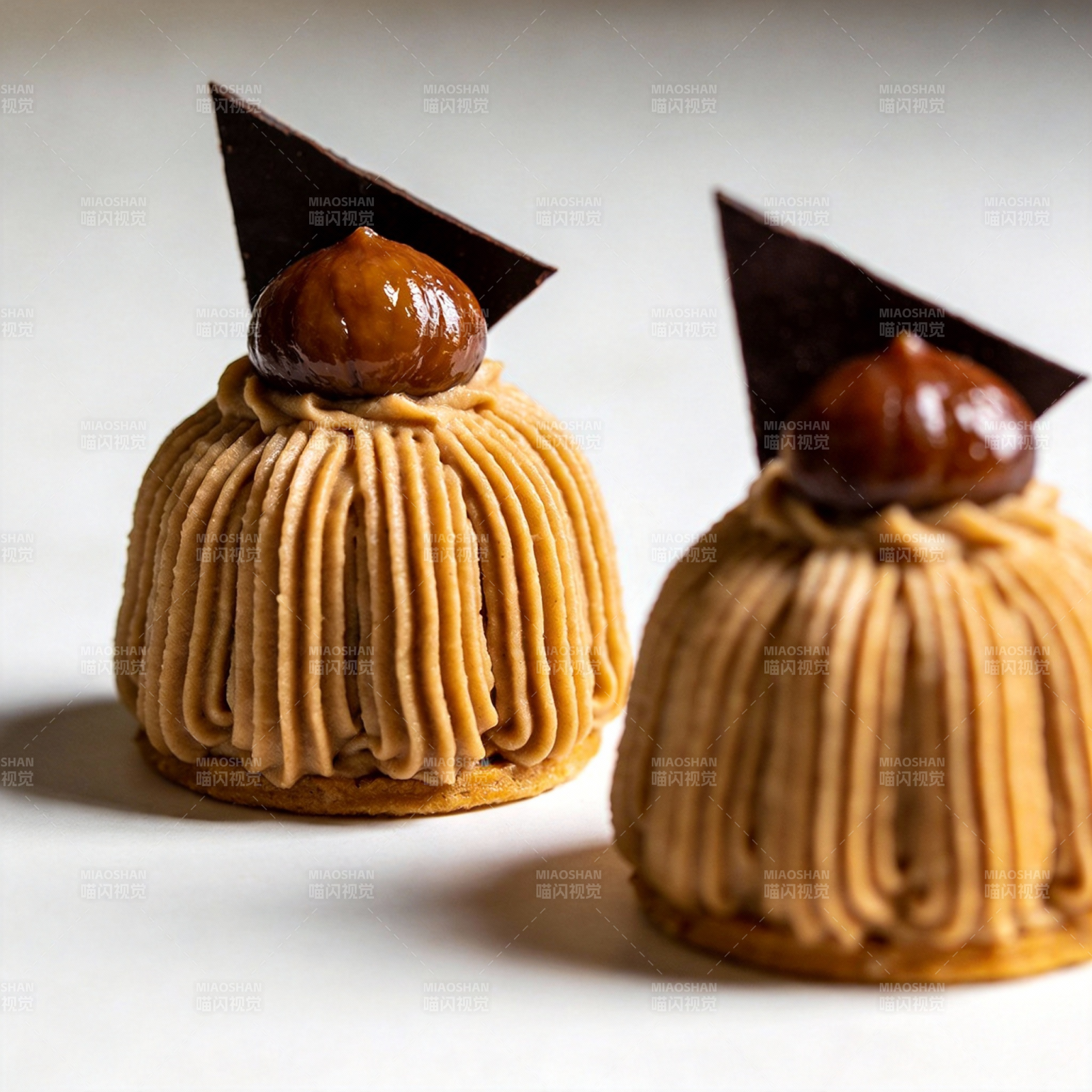 栗子巧克力甜点图片