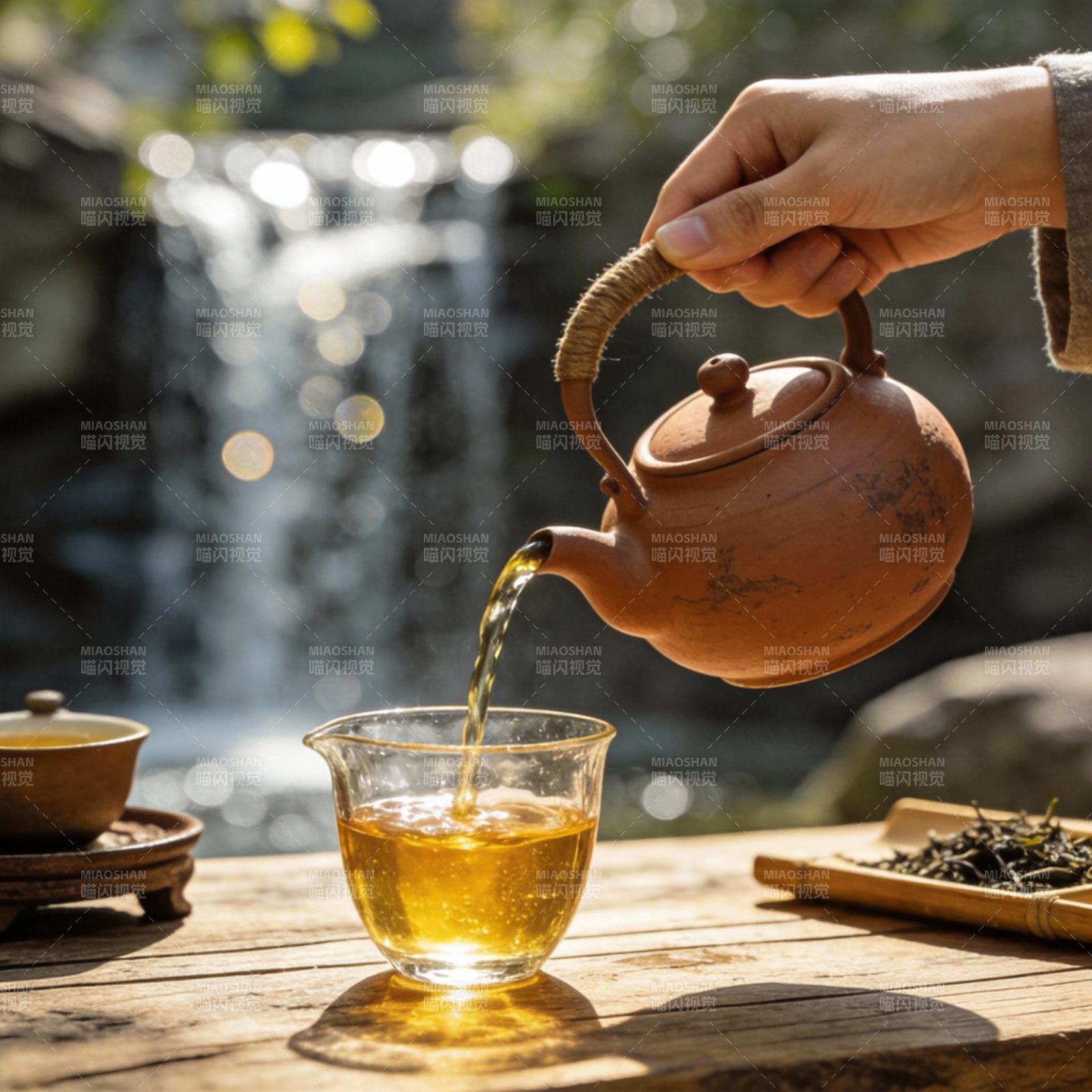 山水间品茶图片