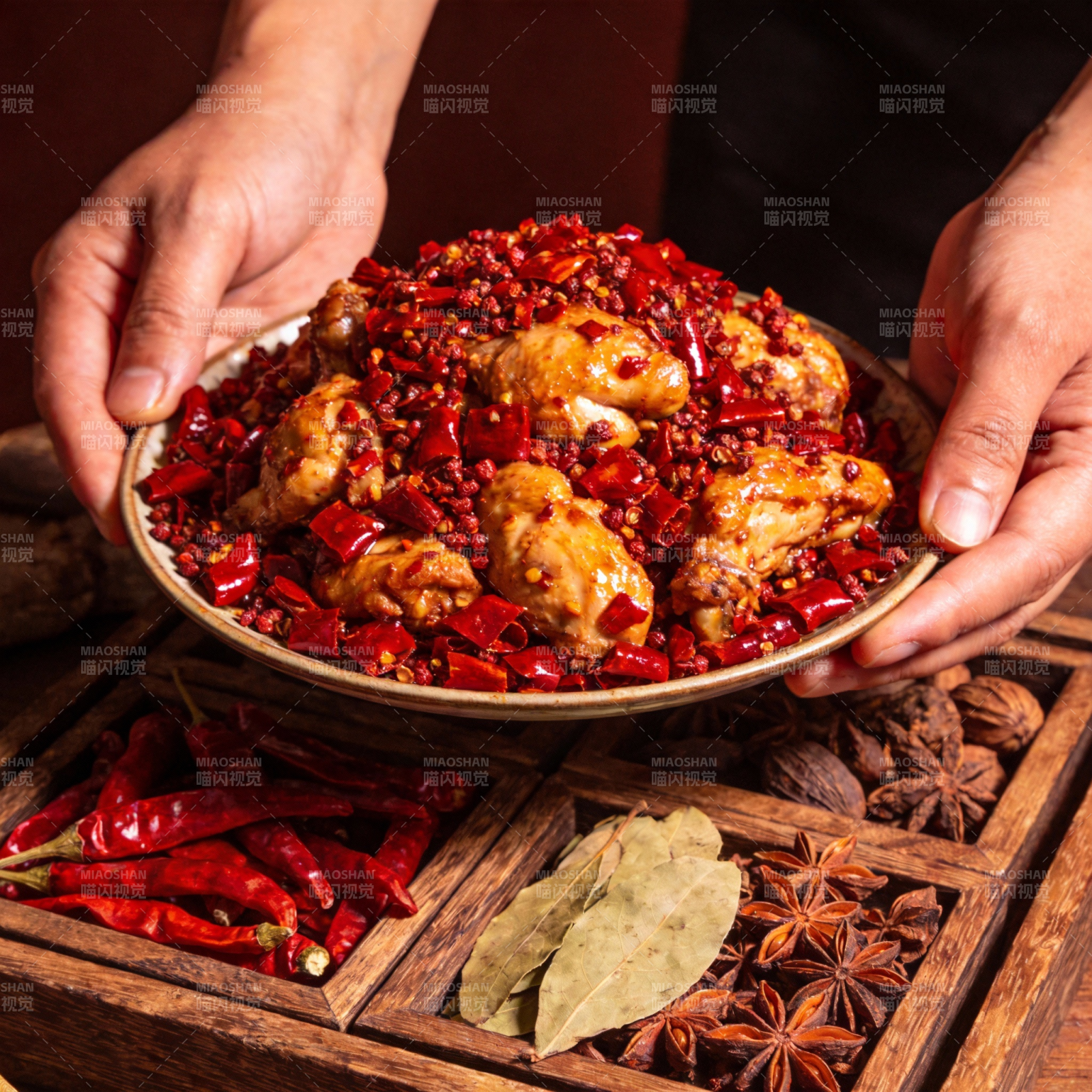 麻辣鸡翅配香料图片