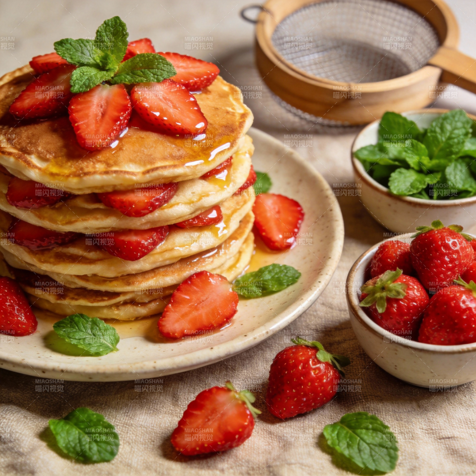 草莓薄饼配薄荷图片