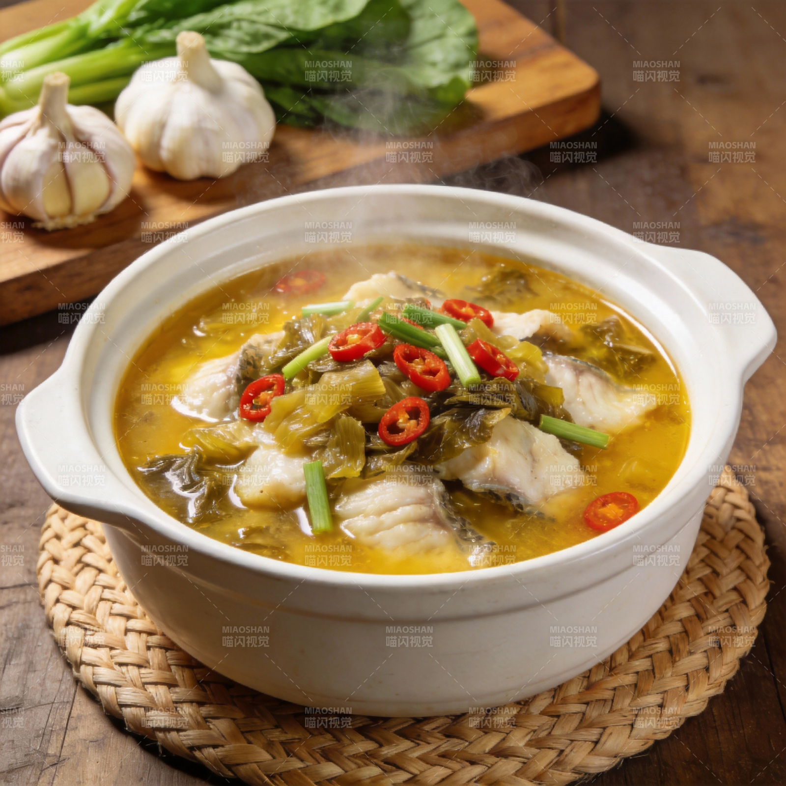酸菜鱼汤图片