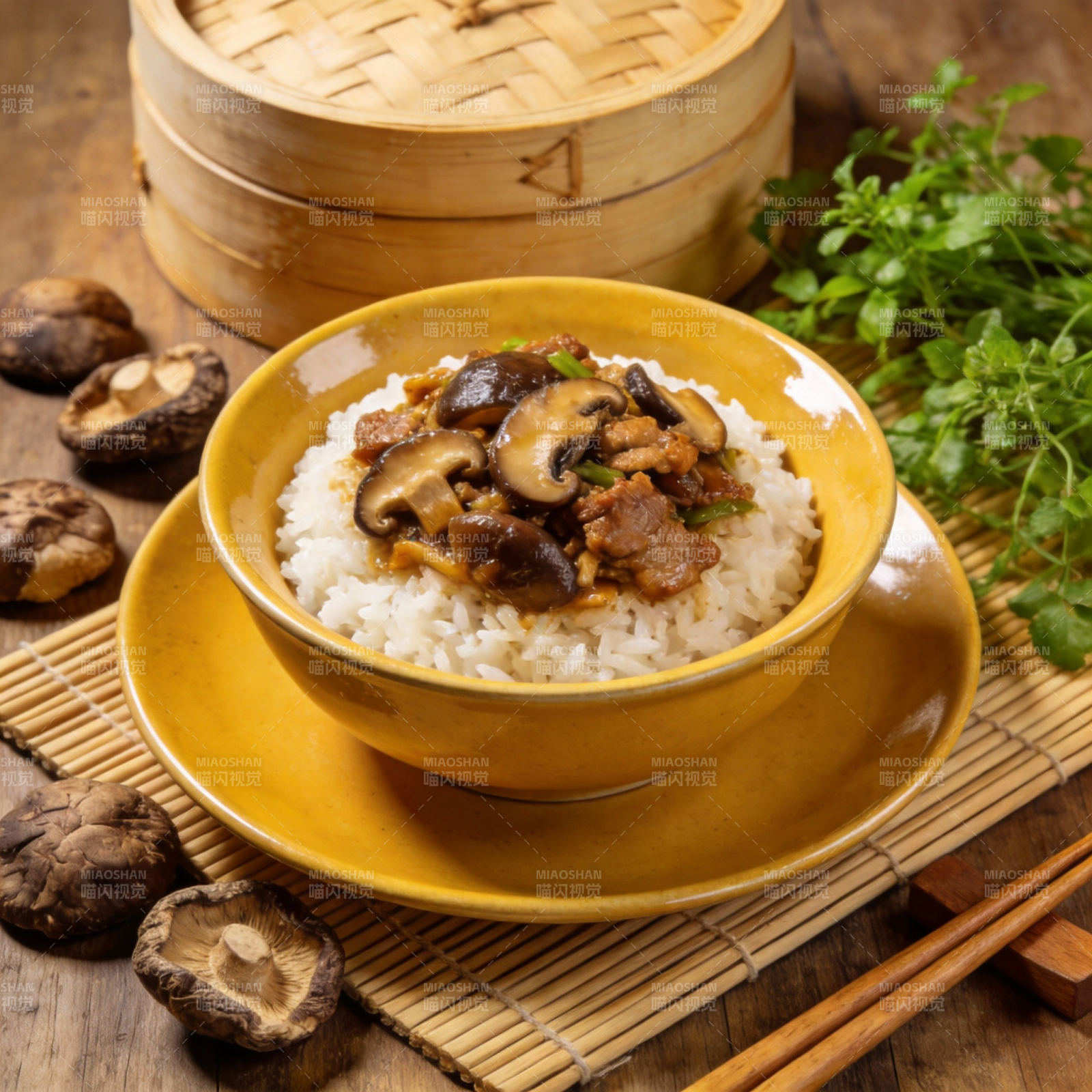 香菇肉酱饭图片