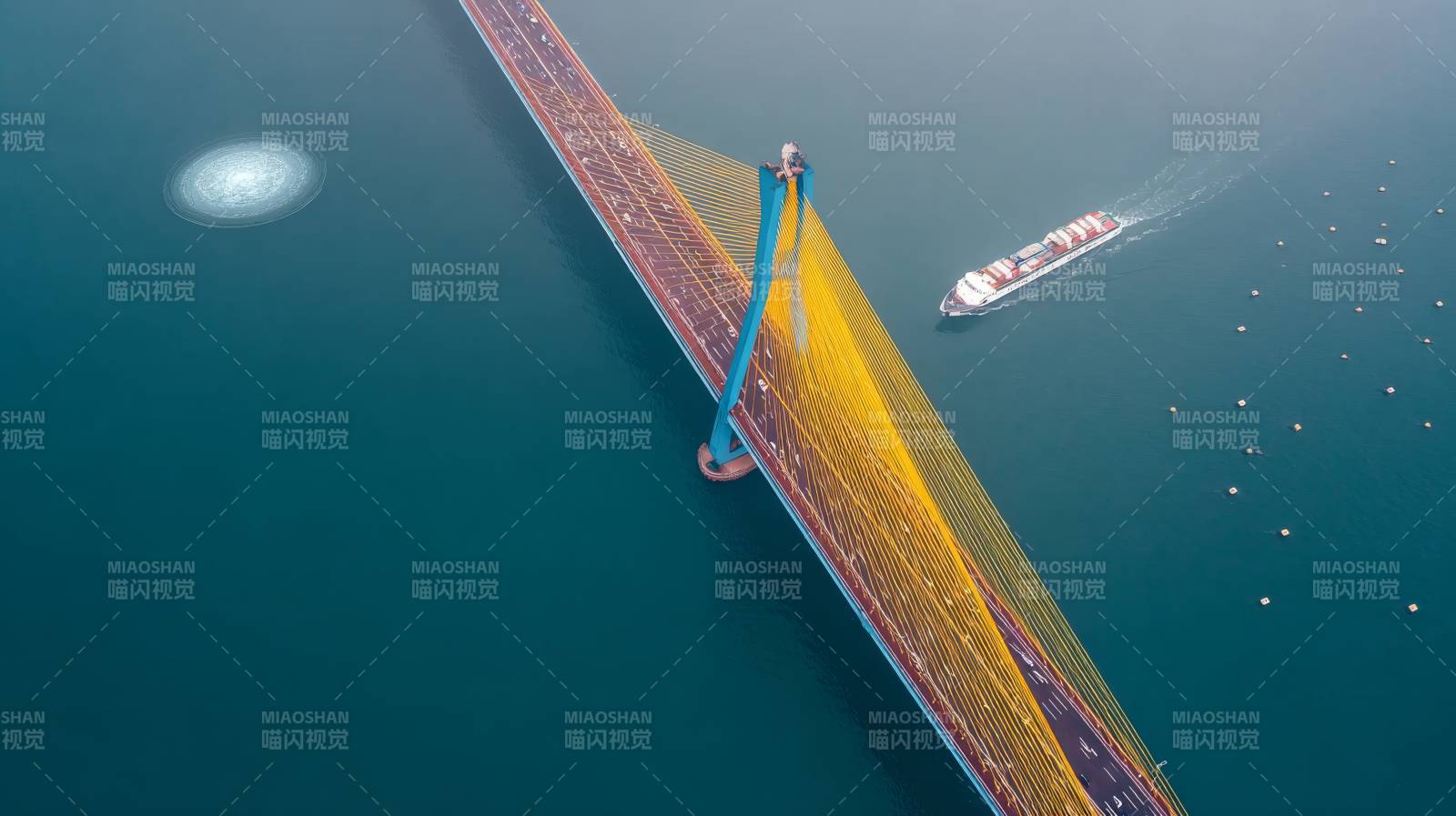 跨海大桥航拍图片