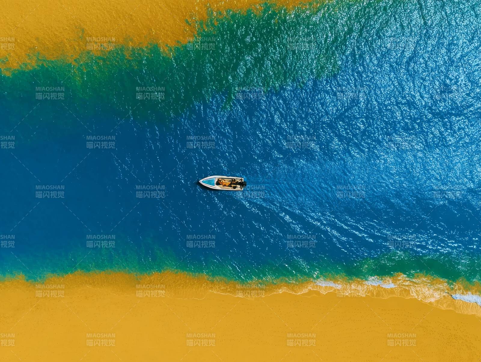 碧海黄沙孤舟行图片