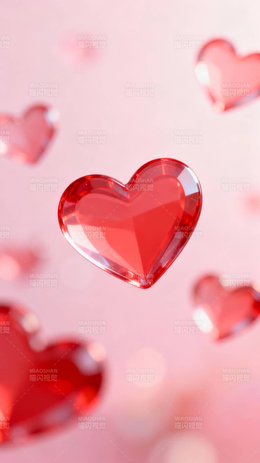 晶莹红心飘浮图片