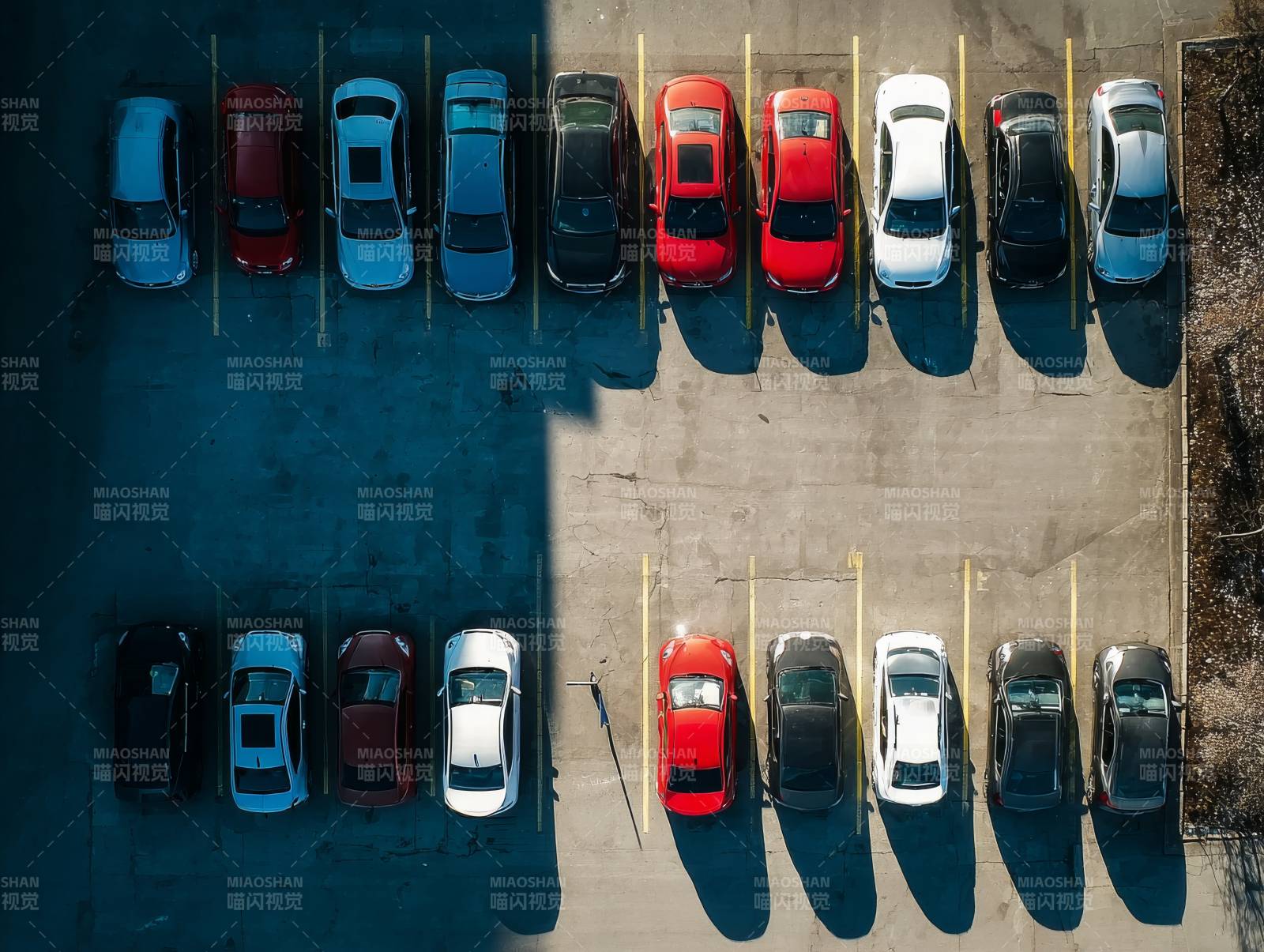 停车场俯瞰图图片