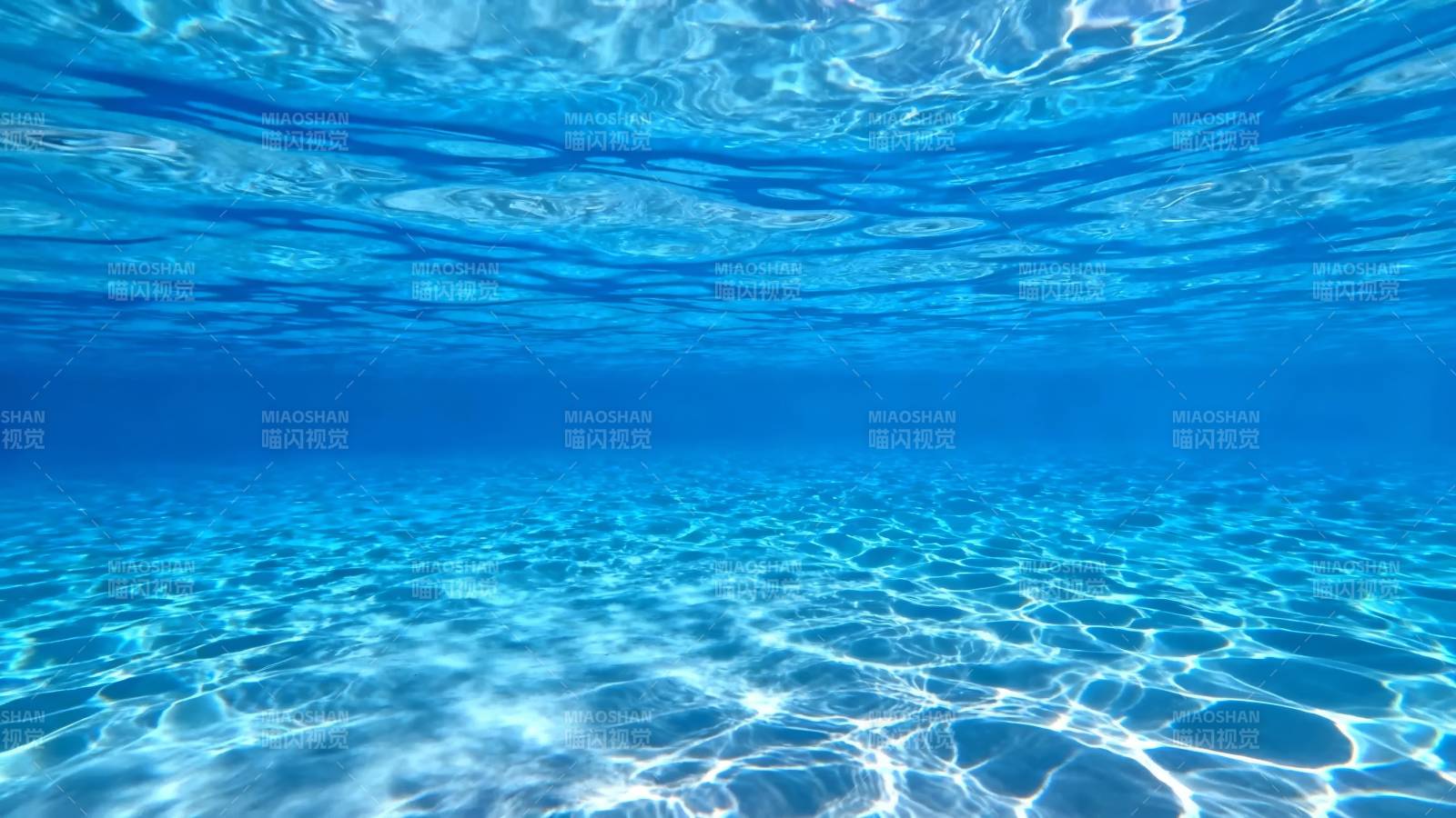 碧海蓝天 水波荡漾图片