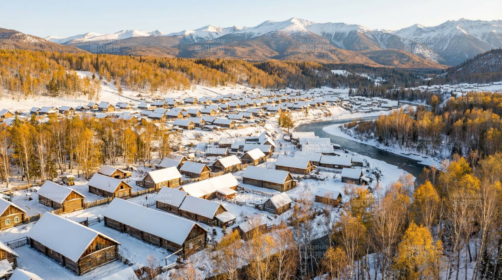 雪乡秋色如画图片