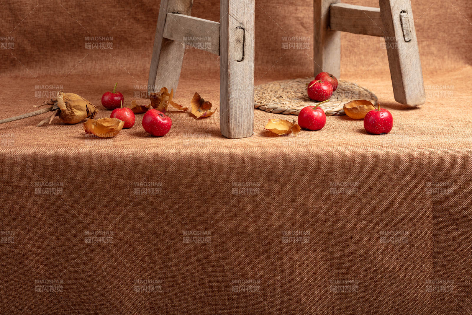 秋日果实静物图片