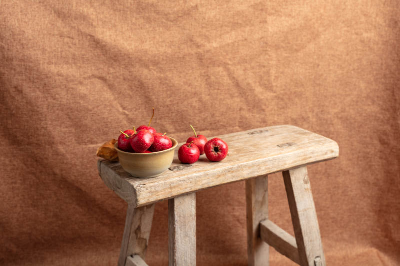 红果静物图图片