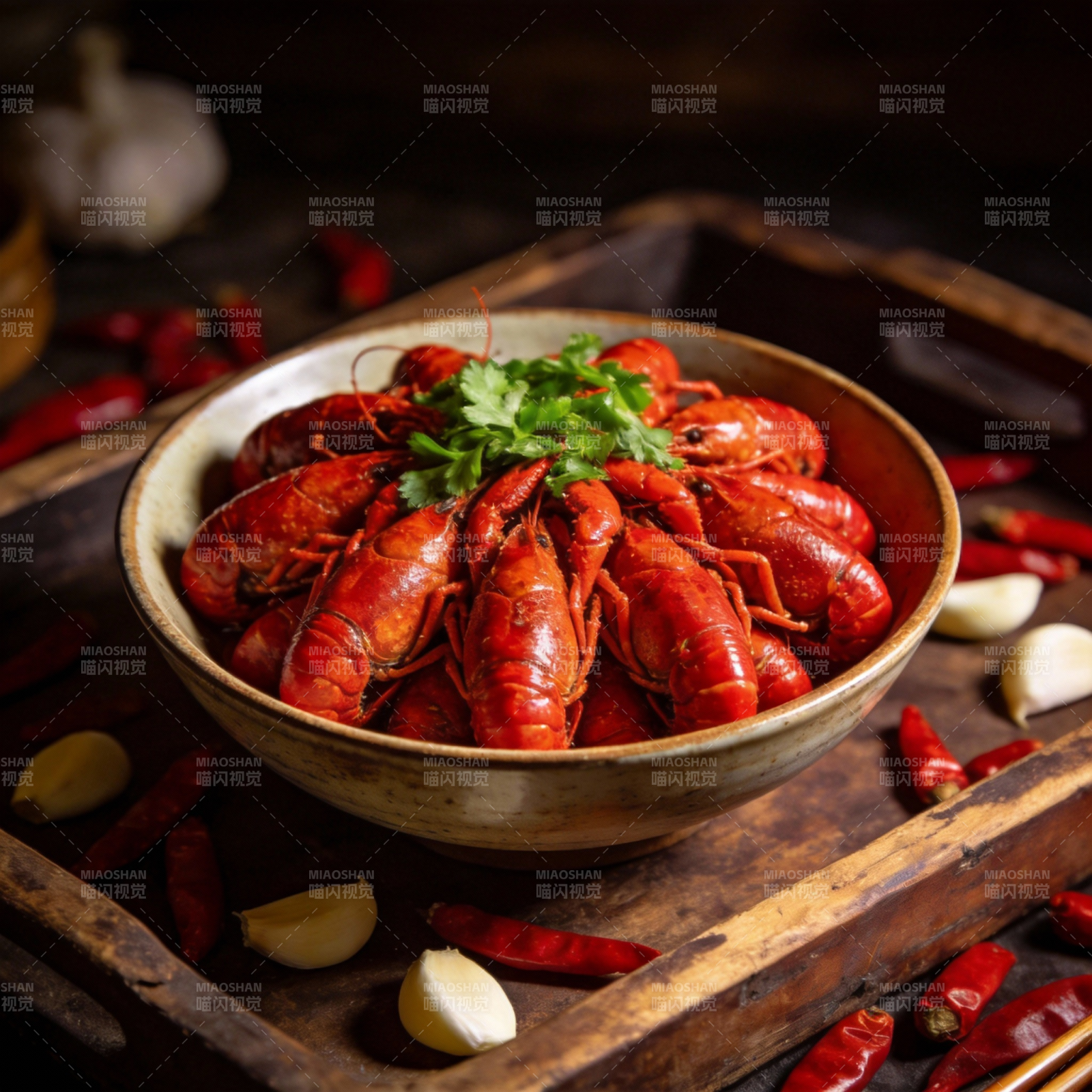 麻辣小龙虾盛宴图片