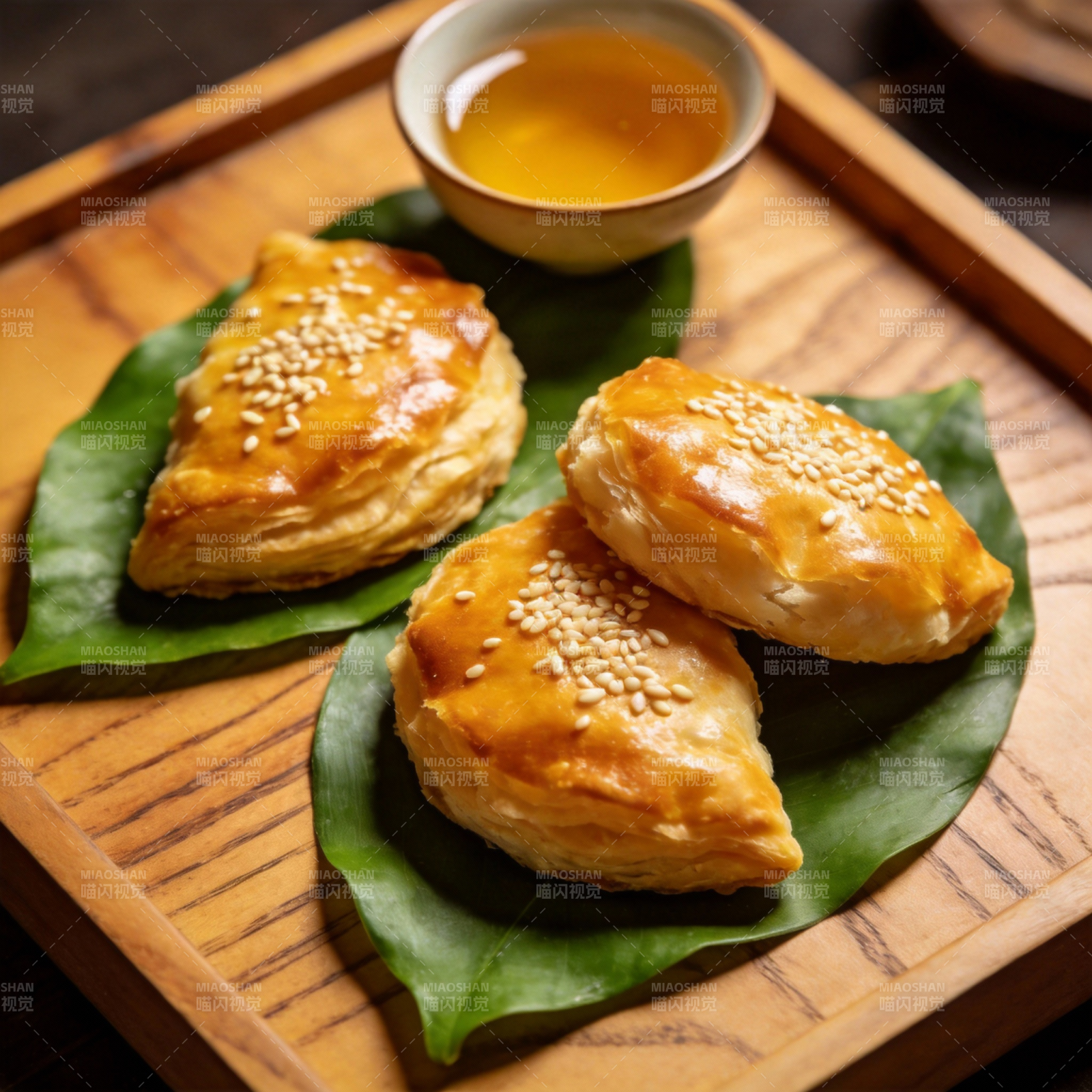 金黄酥皮点心图片