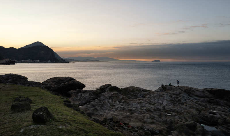 海边日落静景图片