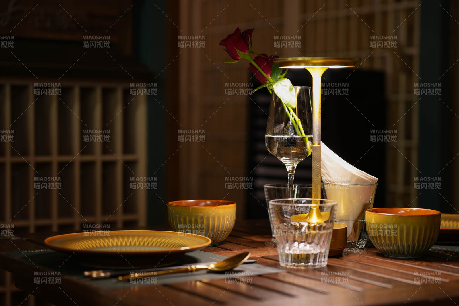 烛光晚餐 浪漫一隅图片