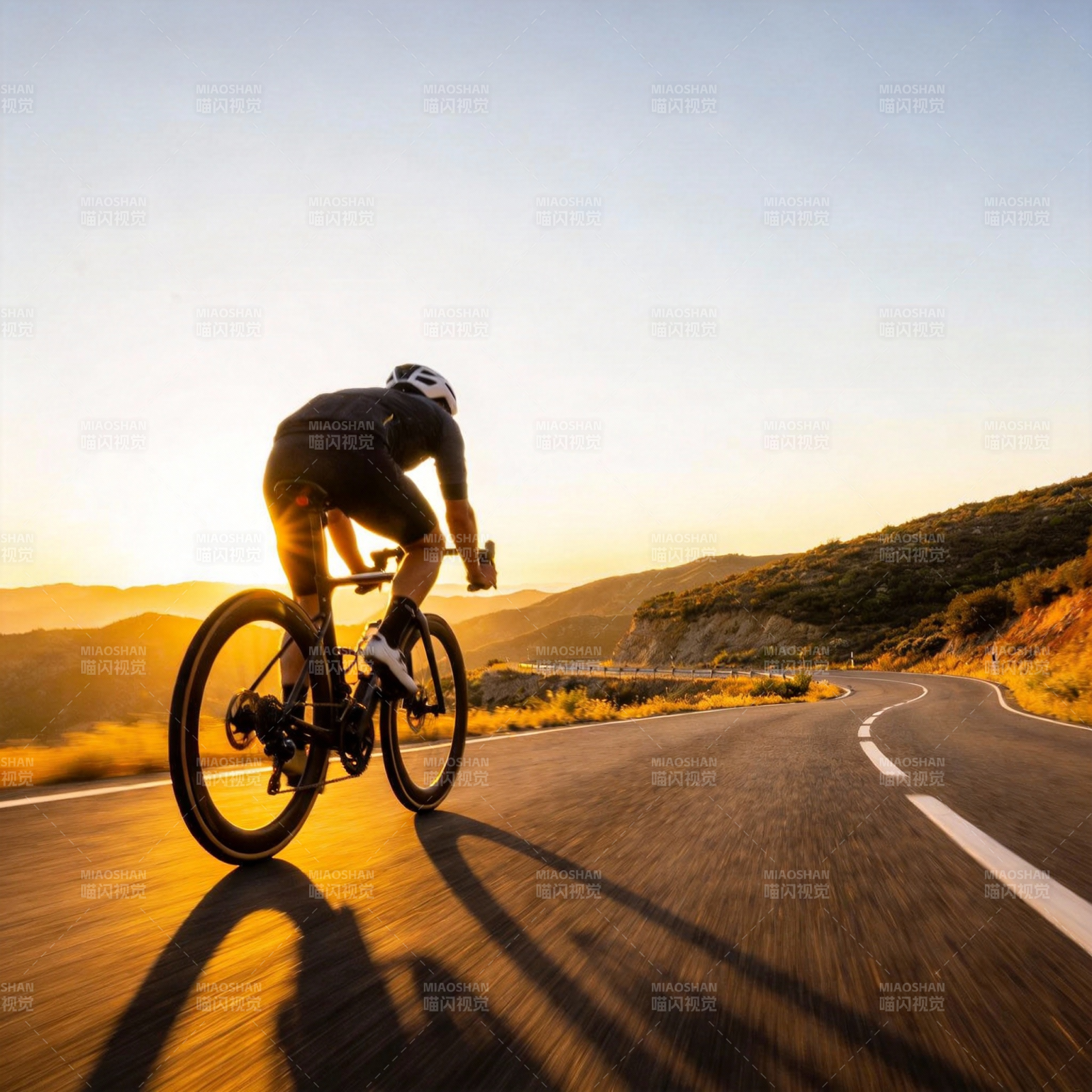 骑行追日图片
