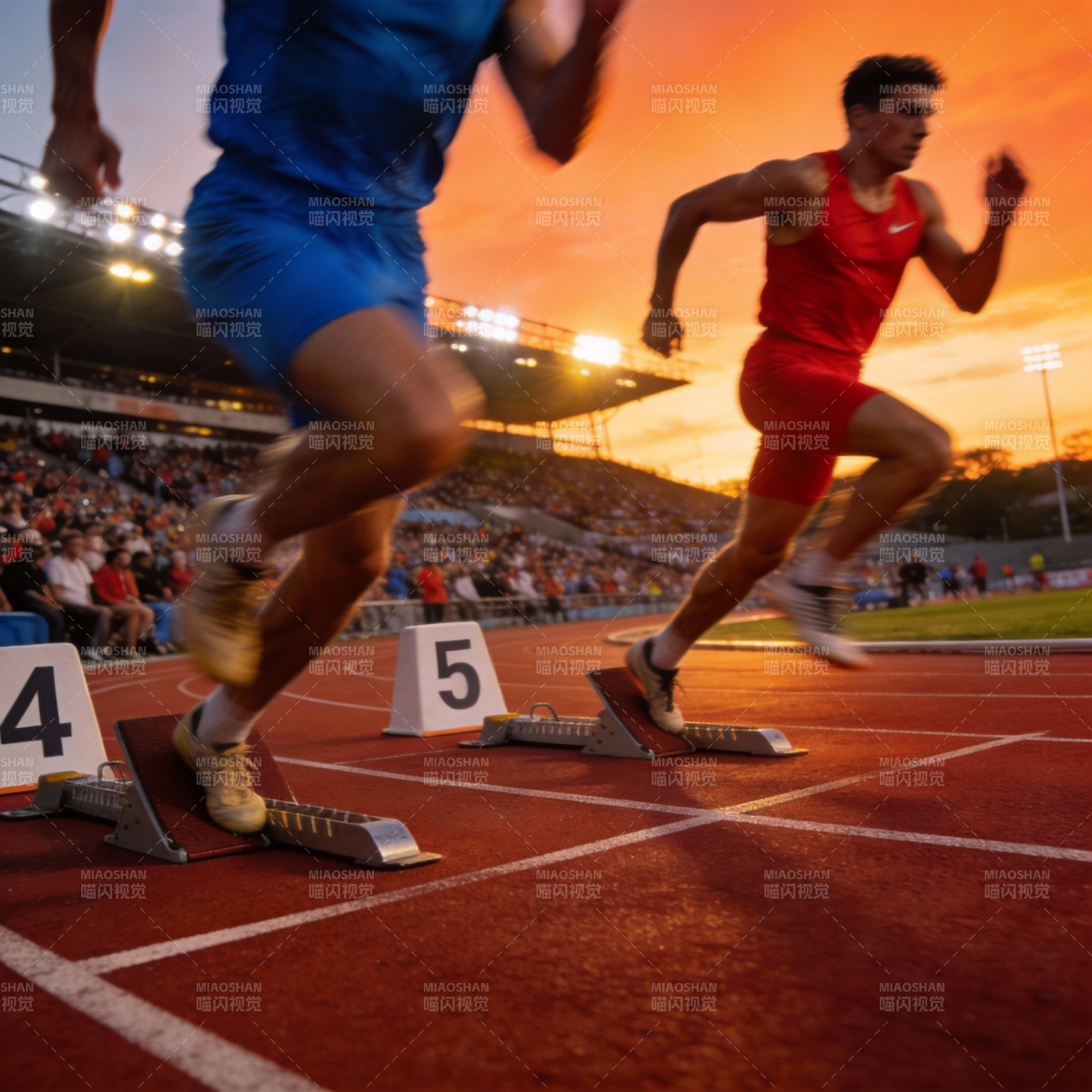 赛道上的速度对决图片