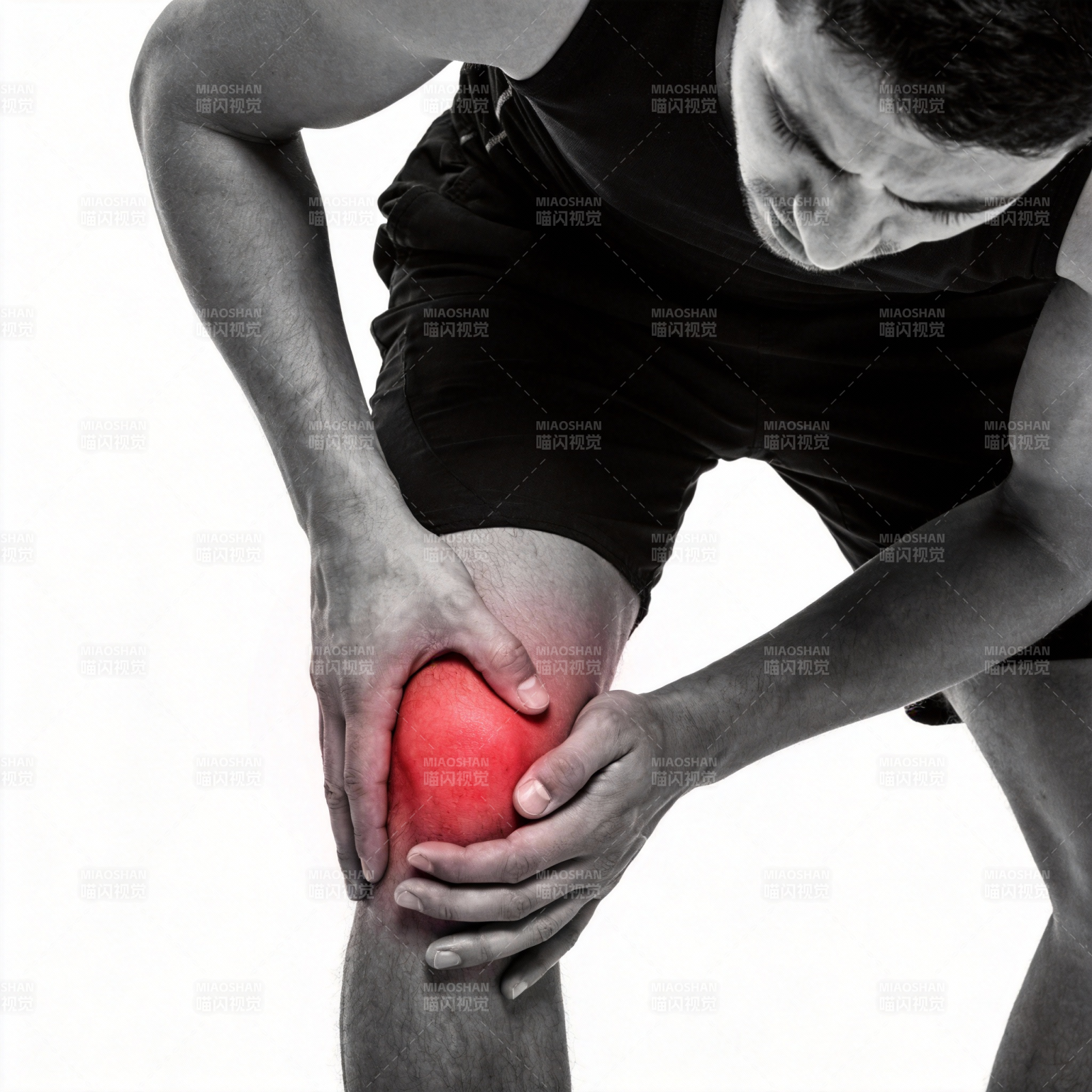 膝盖疼痛困扰图片