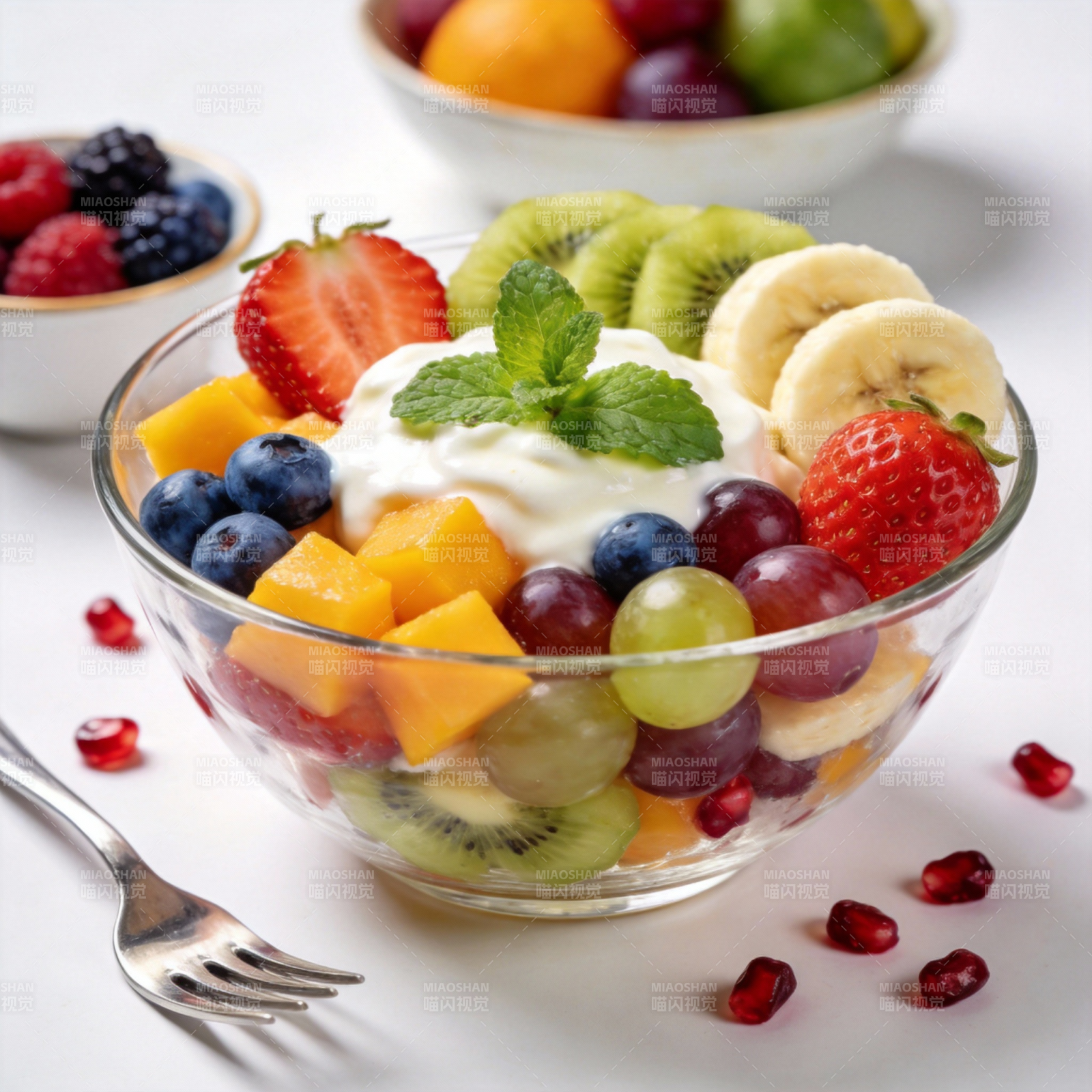 缤纷水果酸奶碗图片