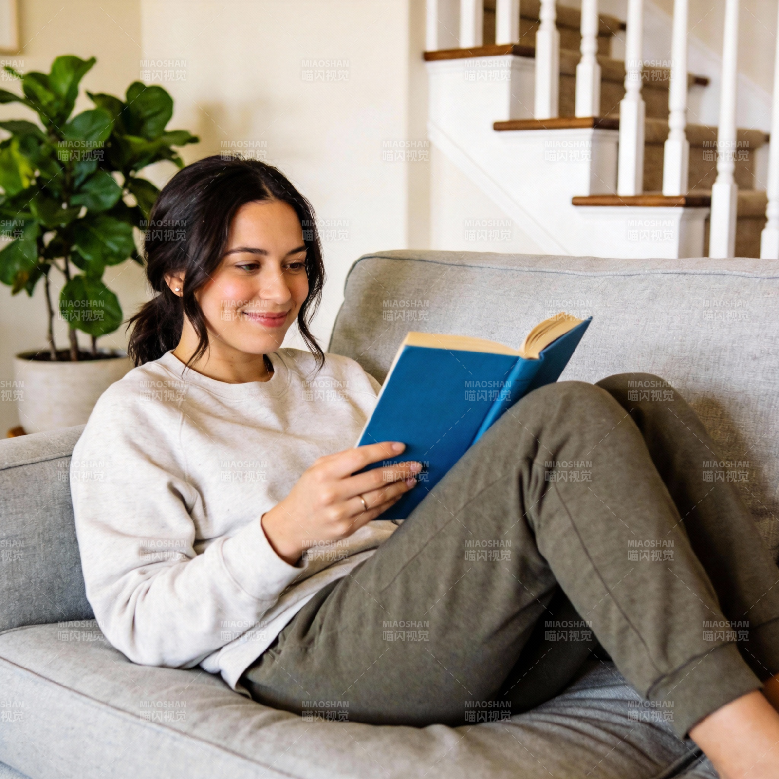 沙发阅读时光图片