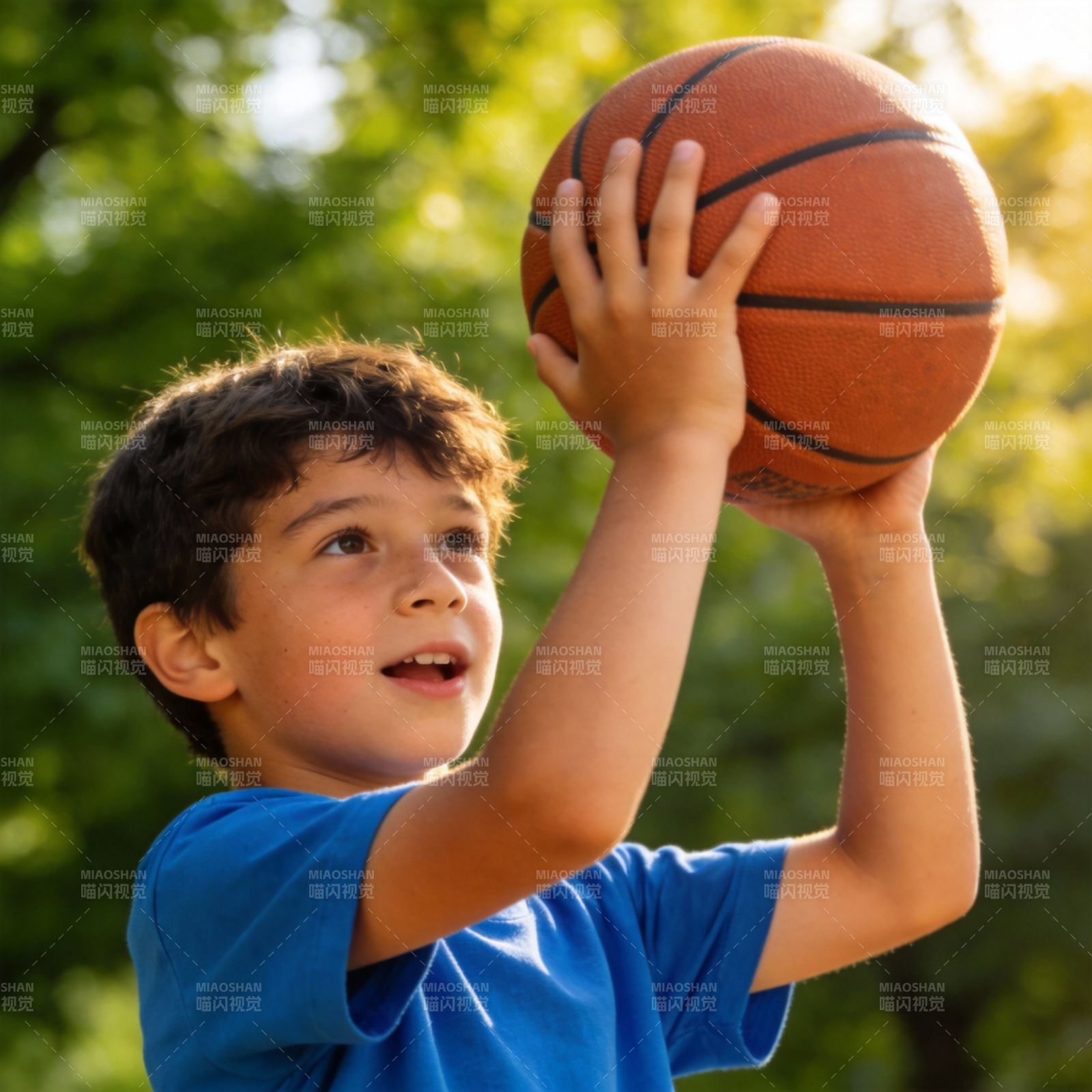 少年投篮瞬间图片