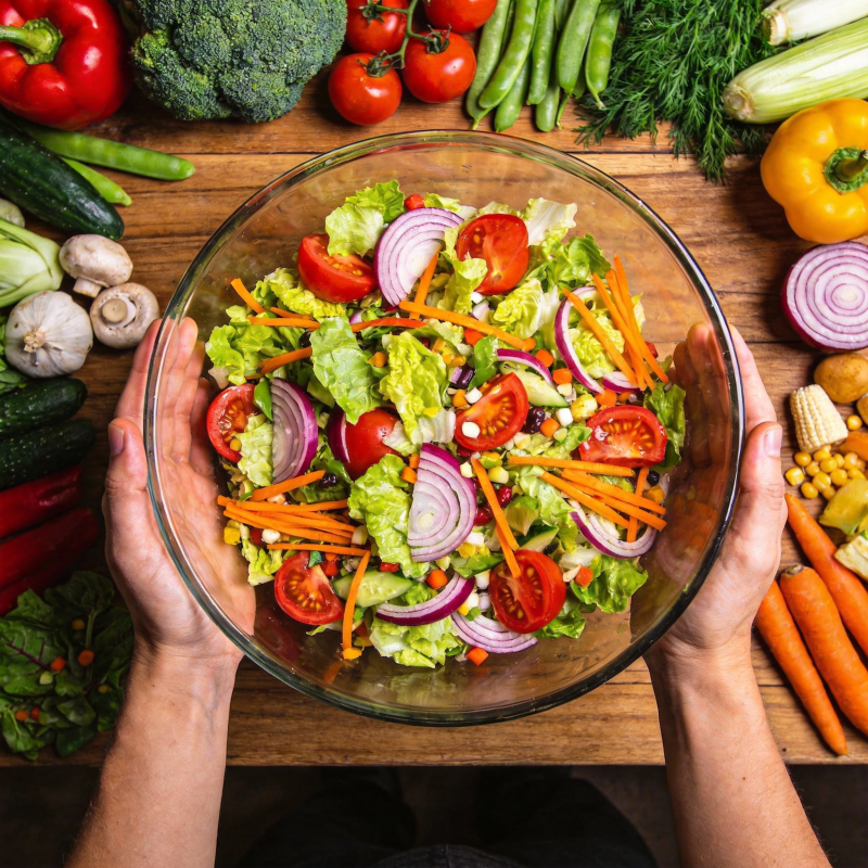 新鲜蔬菜沙拉图片