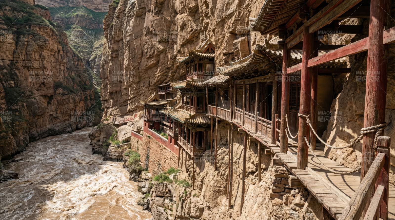 悬崖栈道古寺图片