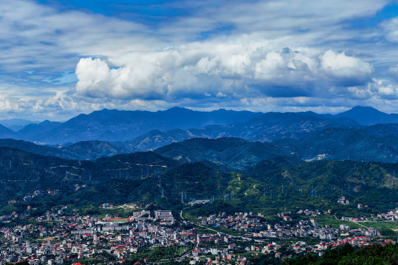 山城云海风光（福建安溪）图片