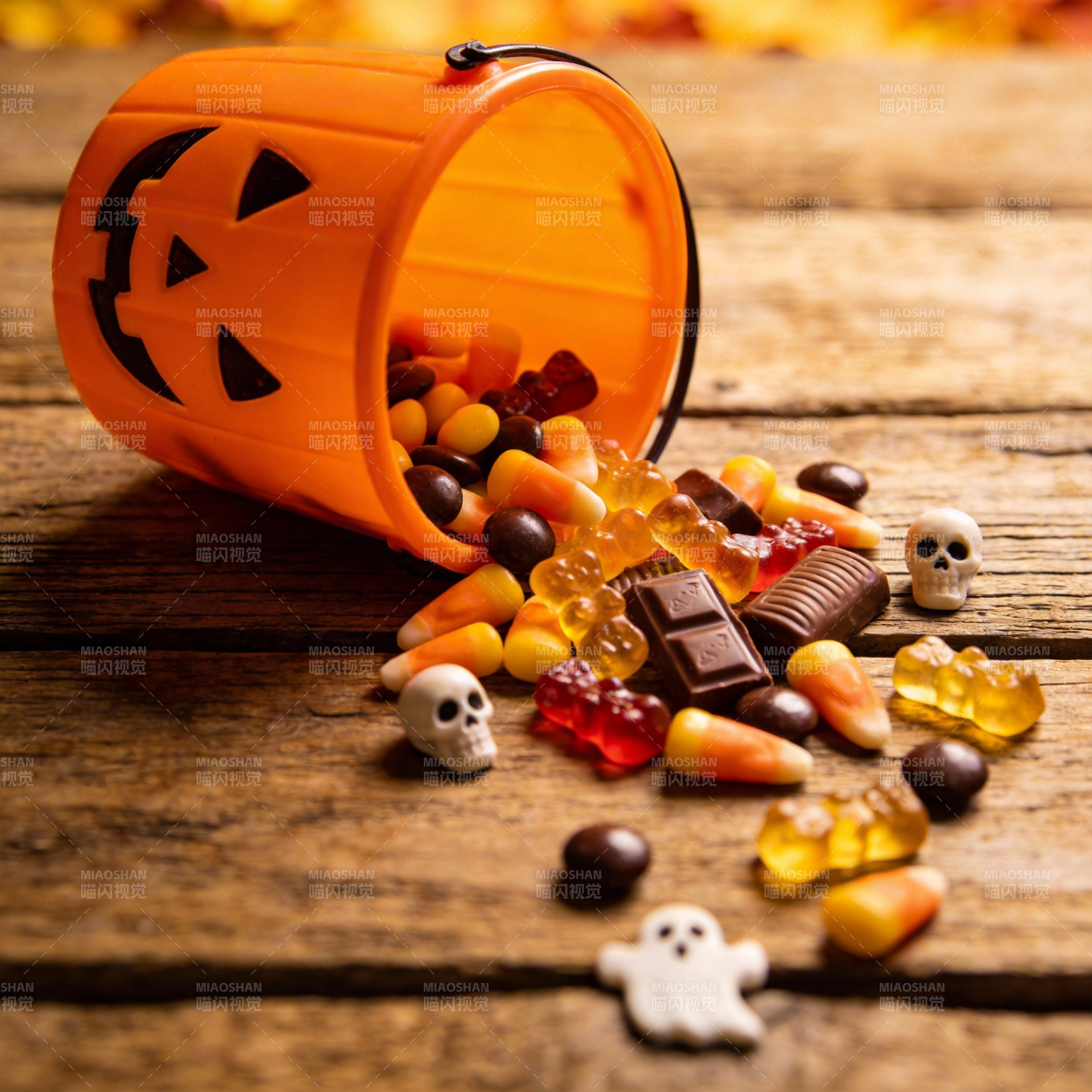 万圣节糖果桶图片