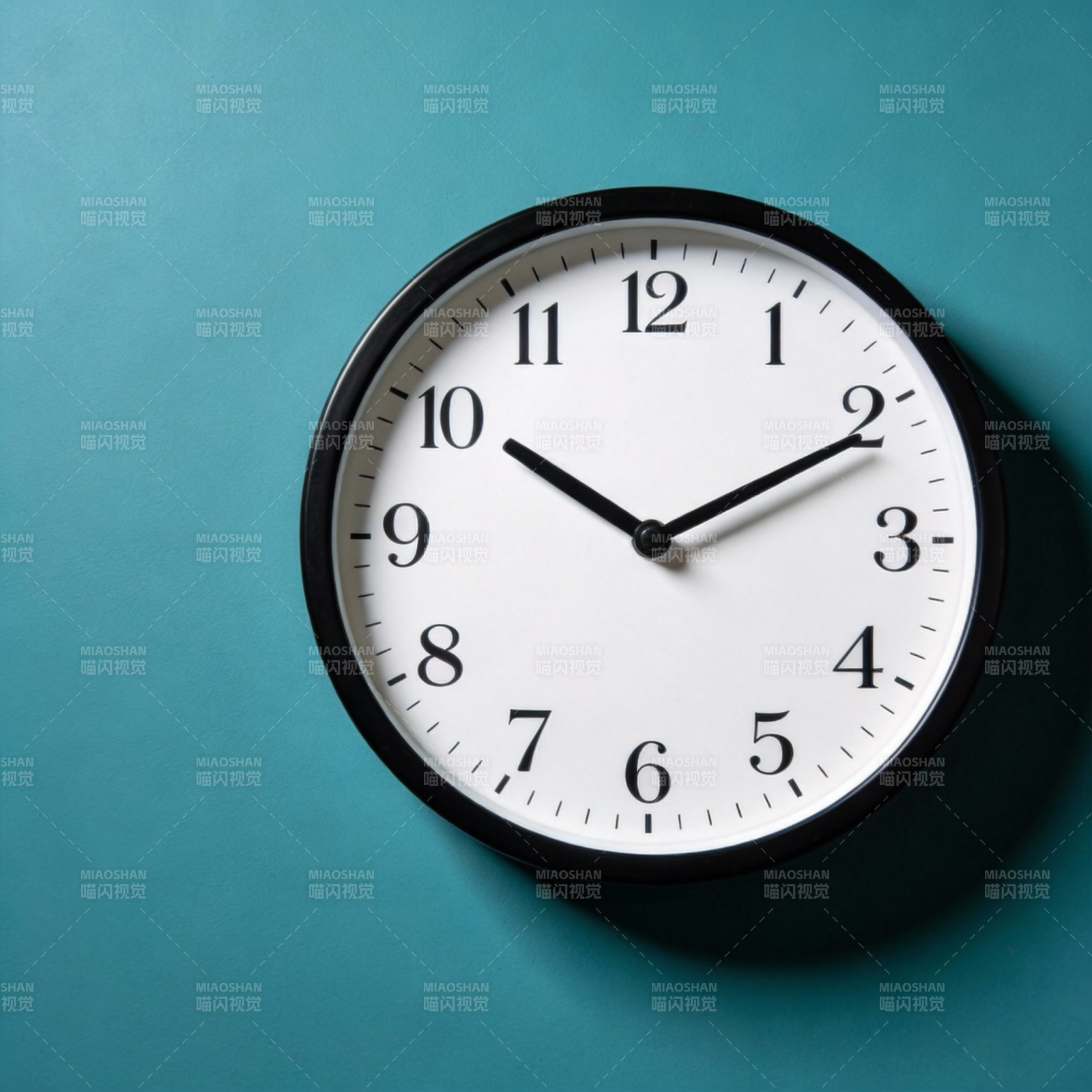 简约时钟静谧时光图片