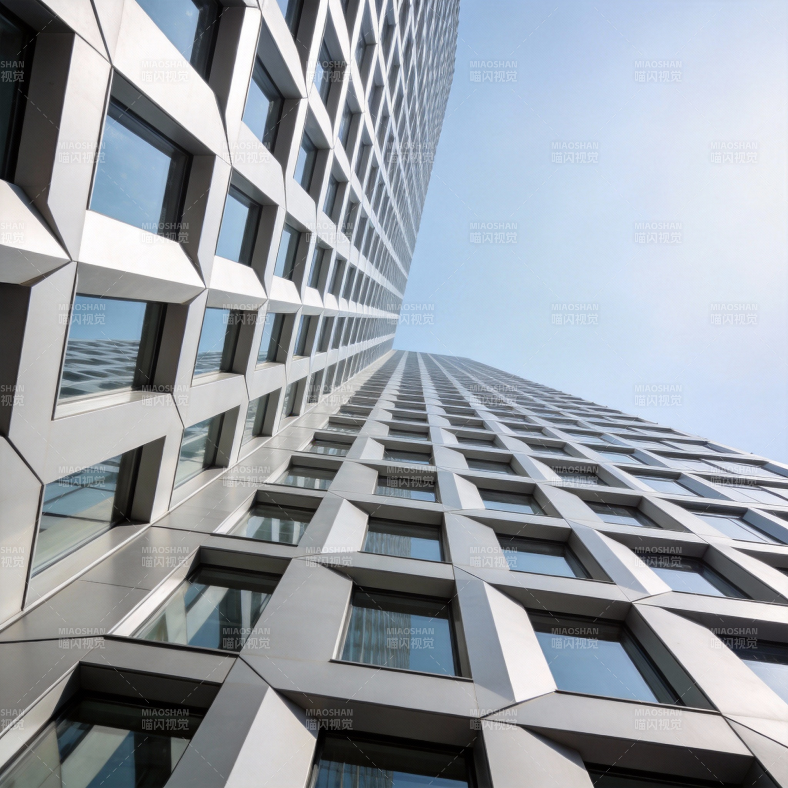现代建筑仰视图图片