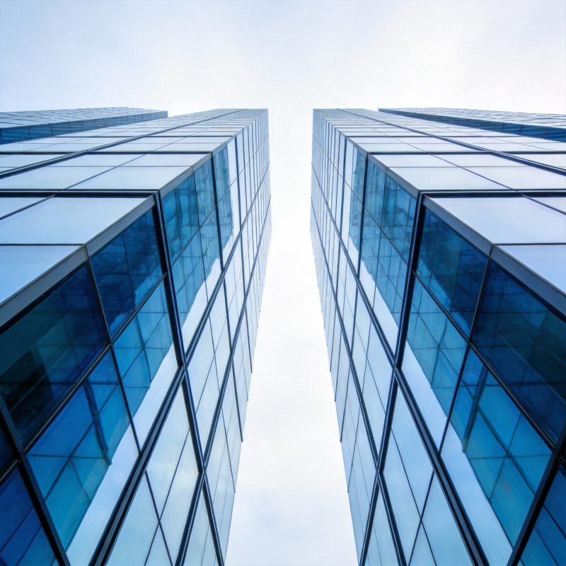 双塔耸立 直指苍穹图片