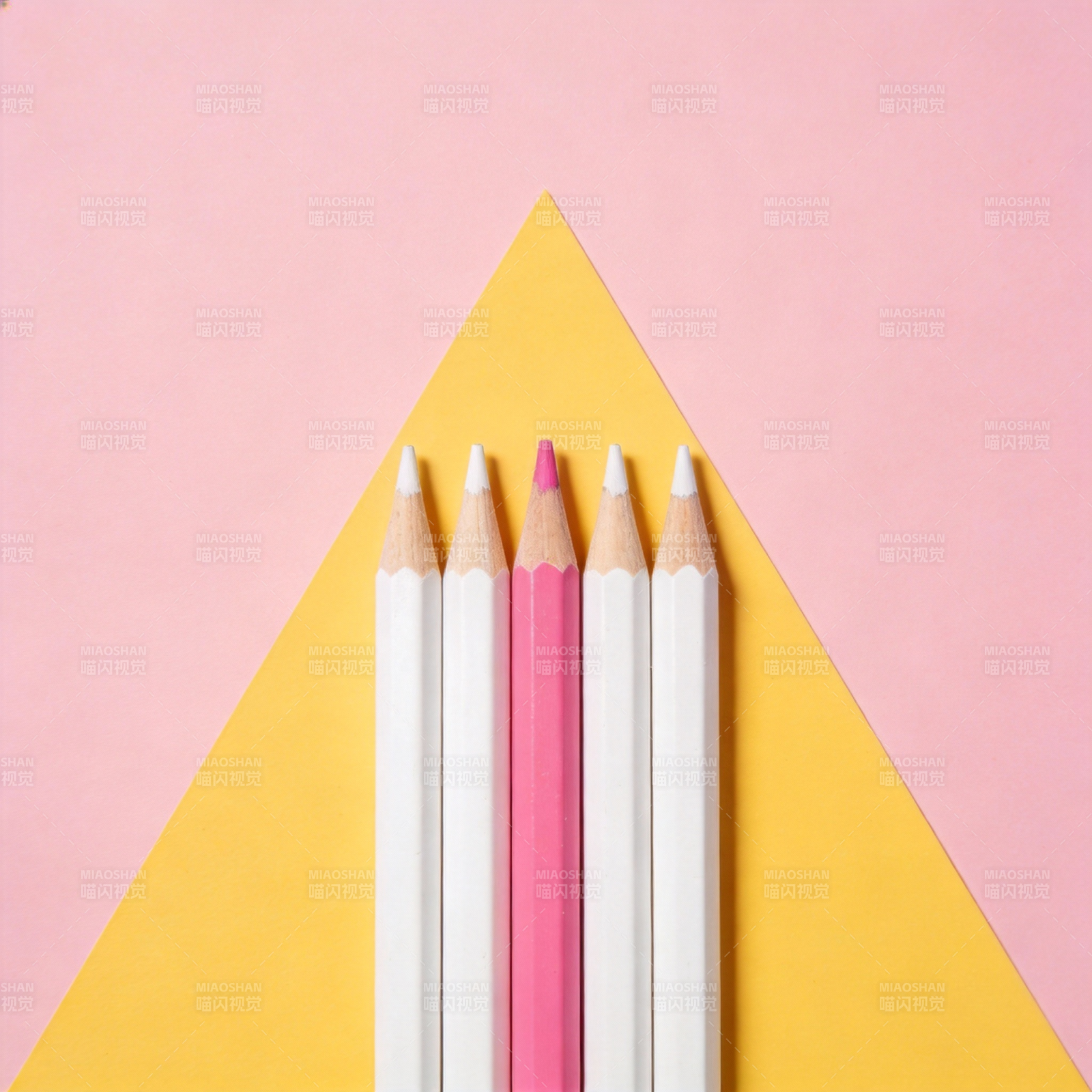 彩铅几何拼色图片