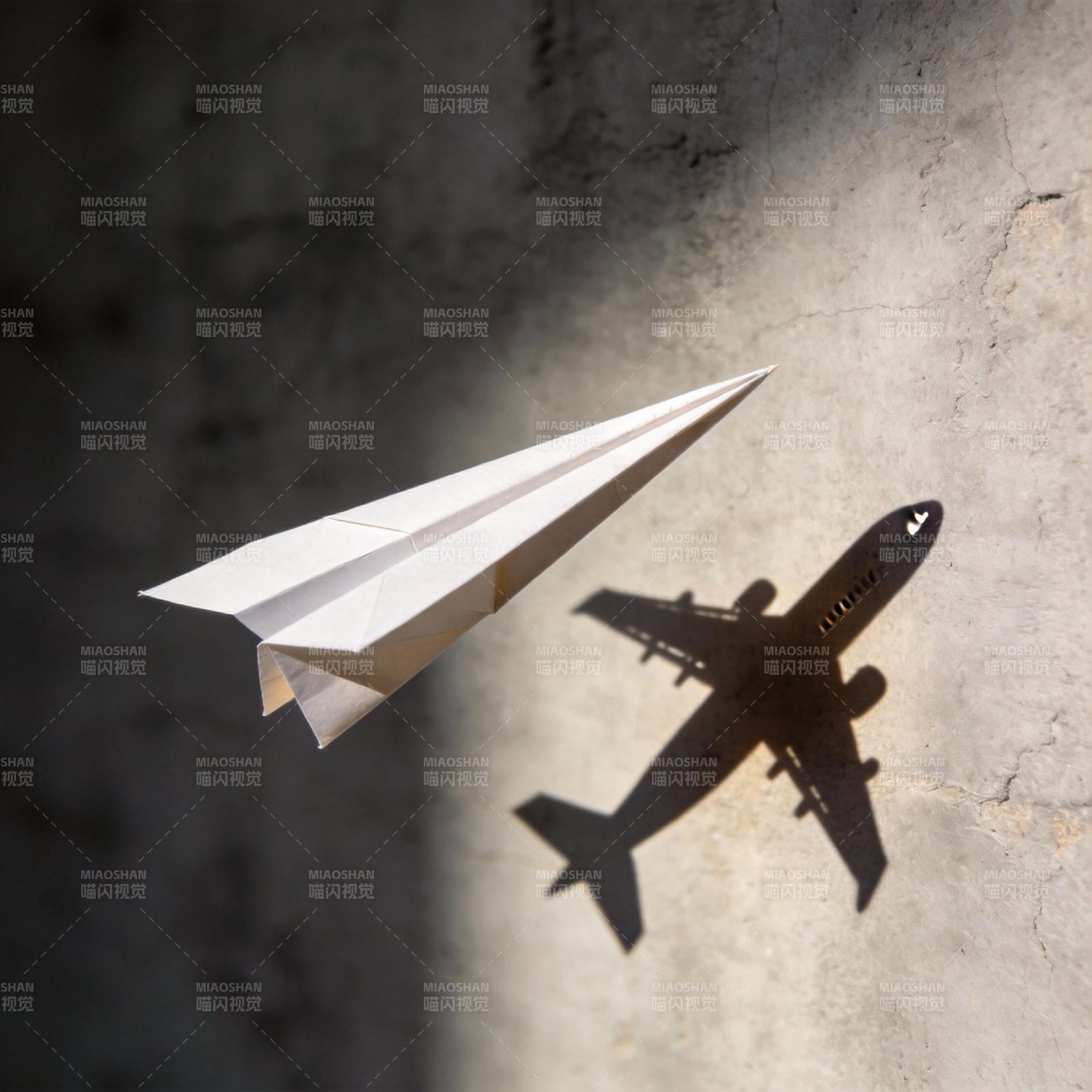 纸飞机的影子梦图片