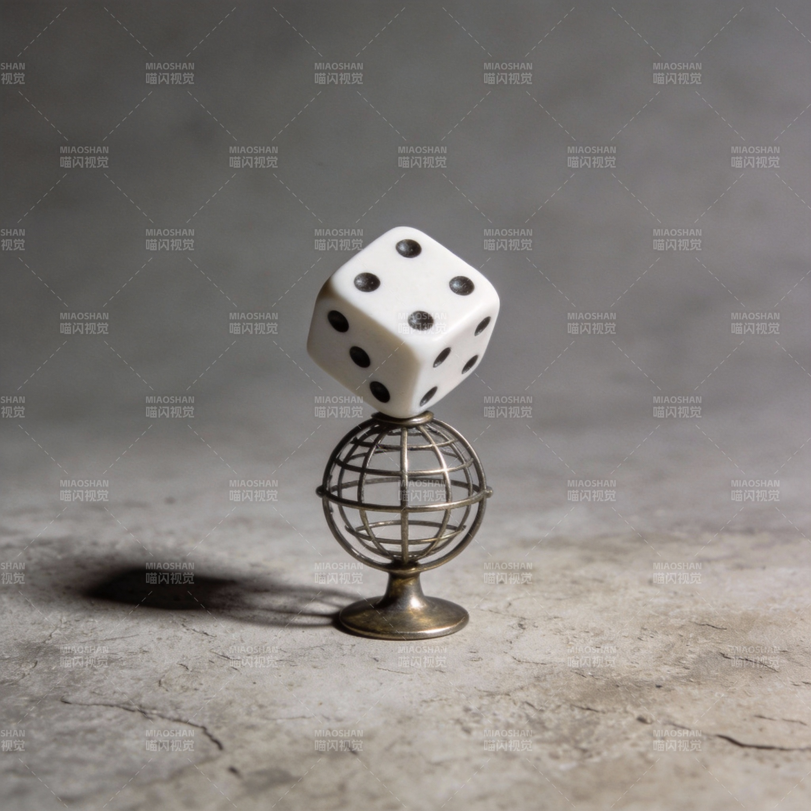 骰子立于地球仪上图片