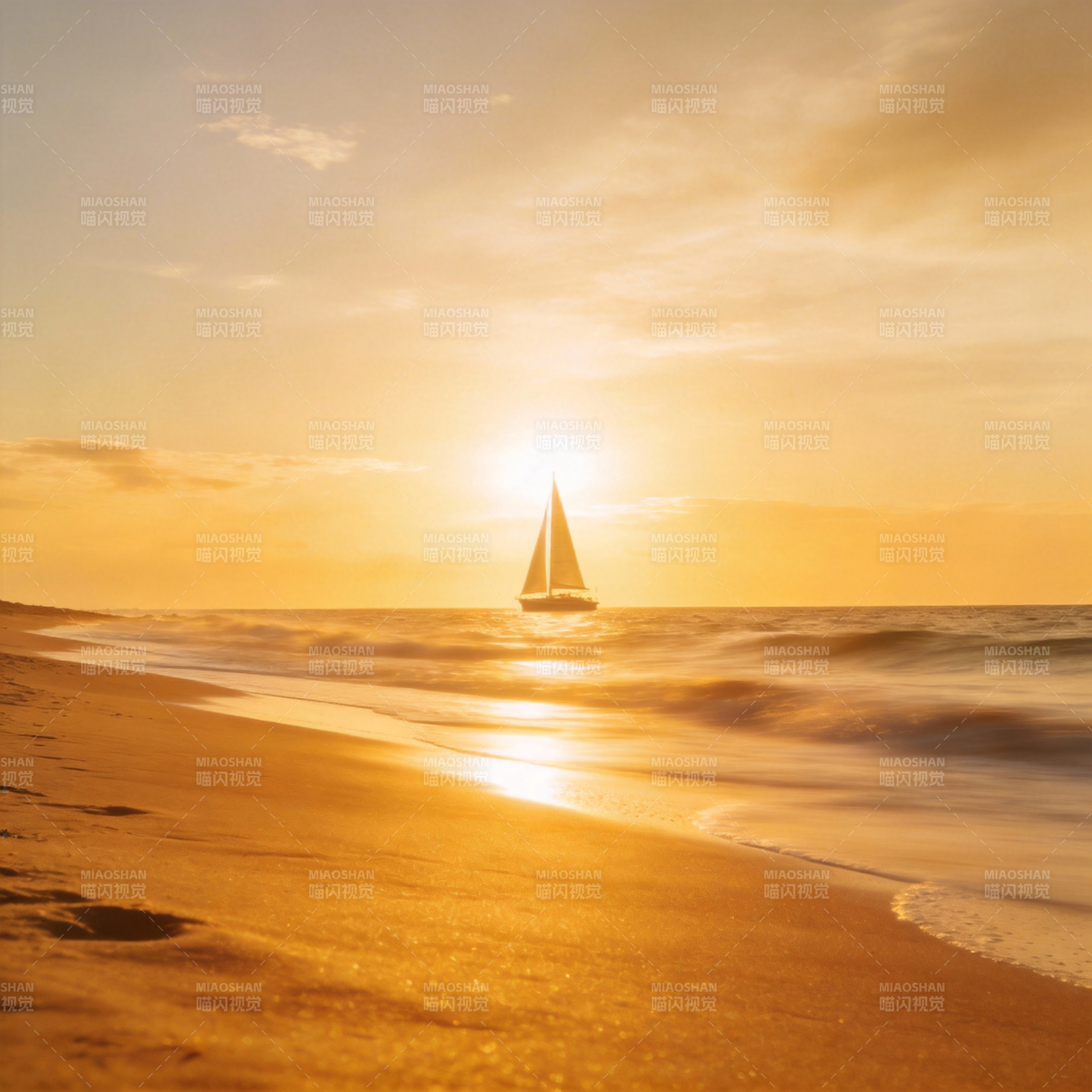 夕阳帆影海天间图片