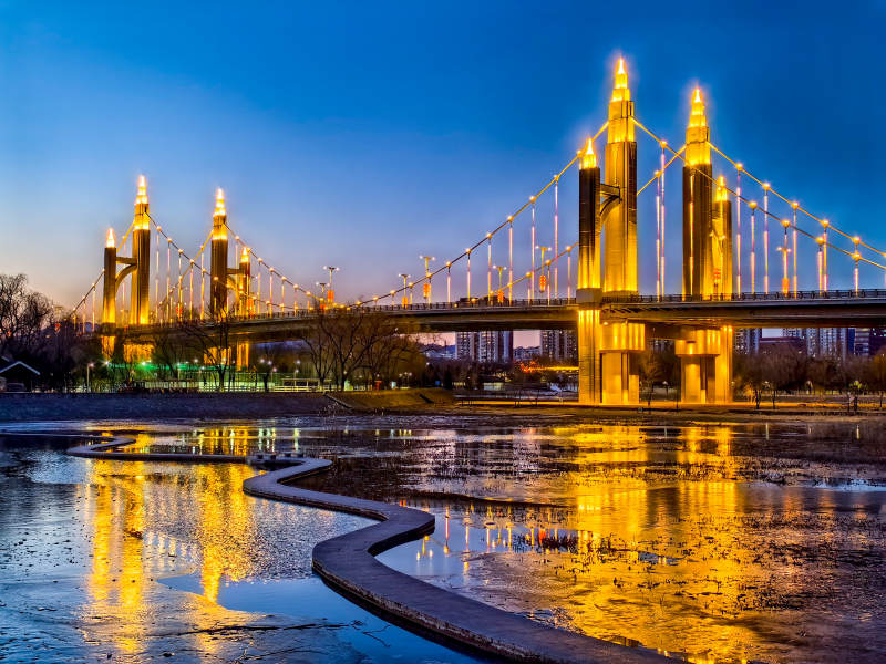 昌平南环大桥 夜桥倒影图片