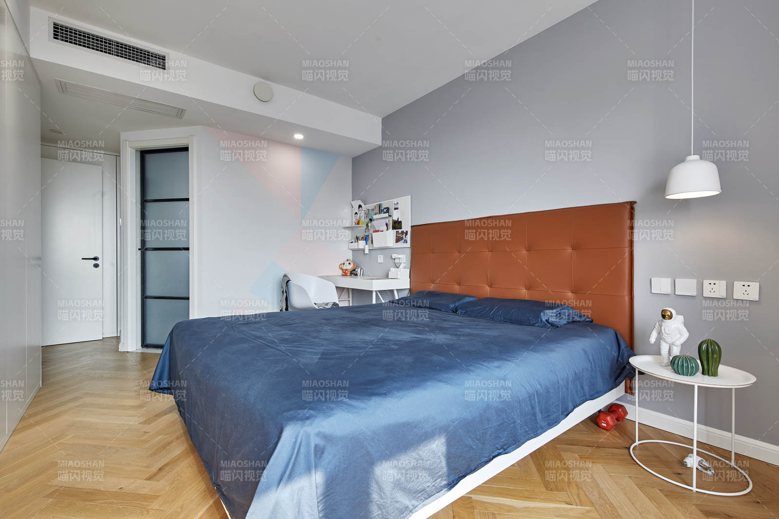 现代简约卧室设计图片