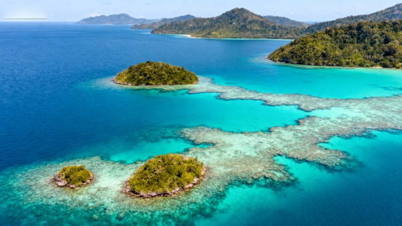 碧海绿岛风光图片